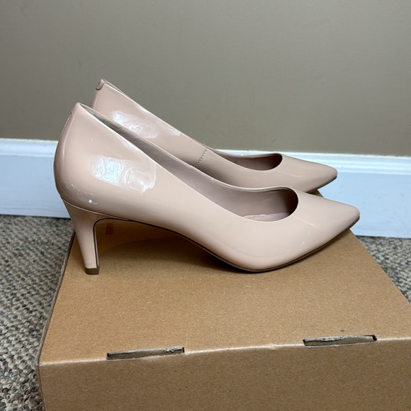 NWOT - Cole Haan Vandam Pump 65 mm, Size 8B, Brushed Patent Leather - Fabulous! - Picture 17 of 17
